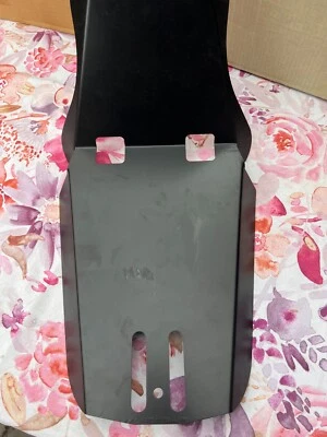 Cubierta de asiento con marco de metal negro Harley Davidson V-Twin NUEVA Foto 1 de 2