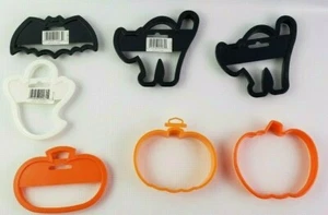 SET BESTEHEND AUS 6 VERSCHIEDENEN HALLOWEEN AUSSTECHFORMEN - Wilton - Fledermaus Katze Kürbis Geist - Bild 1 von 6