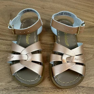 Neu kleine Kinder Salzwasser Sandalen klassische wasserdichte Leder Sandalen Größe 9 C - Bild 1 von 8