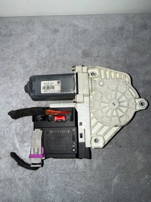 Volkswagen GOLF-5 / 2006 / Front right Window Control Motor / 1K0959792C - Image 1 of 4