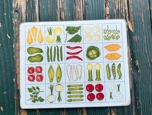 Tagliere in vetro 15 x 12 pollici vintage anni 80 con verdure verdure cipolle barbabietole - Foto 1 di 5