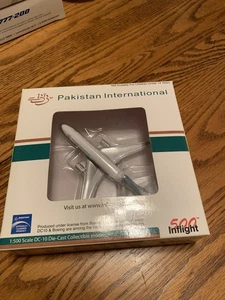InFlight 500 Pakistanian International McDonnell Douglas DC-10 Diecast 1:500 - Picture 1 of 3