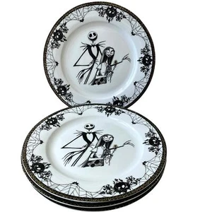 Disney NIGHTMARE BEFORE CHRISTMAS Jack & Sally Dinner Plates Set of 4 Halloween - Picture 1 of 13