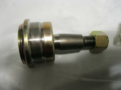 MITSUBISHI OEM MB241883 BALL JOINT FITS MITSUBISHI fits CORDIA 1.8L '83 Foto 1 de 4