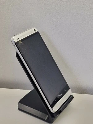 HTC One One M7 - 32GB - Silver  Smartphone Faulty - Image 1 of 4