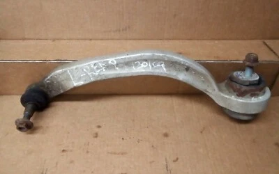 Braço de controle inferior lateral traseiro Volkswagen Passat 1998-2005  - Imagem 1 de 2