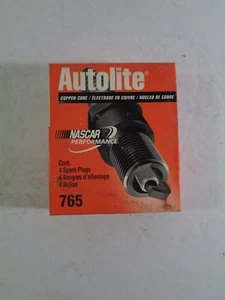 Autolite Spark Plugs 765 (Set of 4 SparkPlugs) Unused Copper Core 2005 USA - Picture 1 of 7