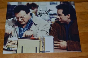 Foto autografiada de Wayne Knight "Seinfeld" color 11x14 con holograma Beckett - Imagen 1 de 5