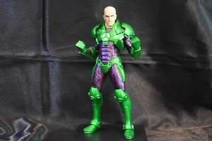 Kotobukiya New 52 Lex Luther Statue - Picture 1 of 6
