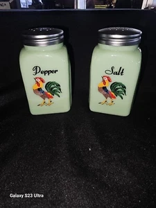 Vintage Jadeite Green Rooster Salt & Pepper Shaker Set Supurb condition - Imagen 1 de 6