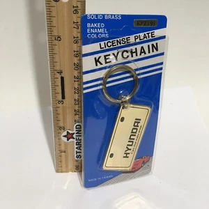 Hyundai Keychain VINTAGE Brass Enamel Metal License Plate Key Chain Ring SEE⭐️ - Picture 1 of 2