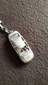 Schlüsselanhänger Audi A 4 - versilbert gebraucht - Bild 1 von 3