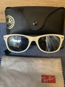 Ray-ban New Wayfarer White&Black Colormix Mirrored Sunglasses. Rb2132 - Picture 1 of 22