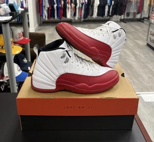 Jordan 12 Retro 2023 Cherry taglia 10 (usato) - Foto 1 di 6