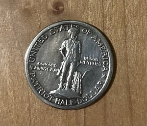 1925 90% Silver Lexington-Concord Commemorative Half Dollar Very Good Condition - Picture 1 of 4