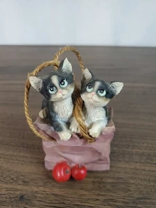 Süße Harz Katzen in einer Tasche Hängefigur - Bild 1 von 7