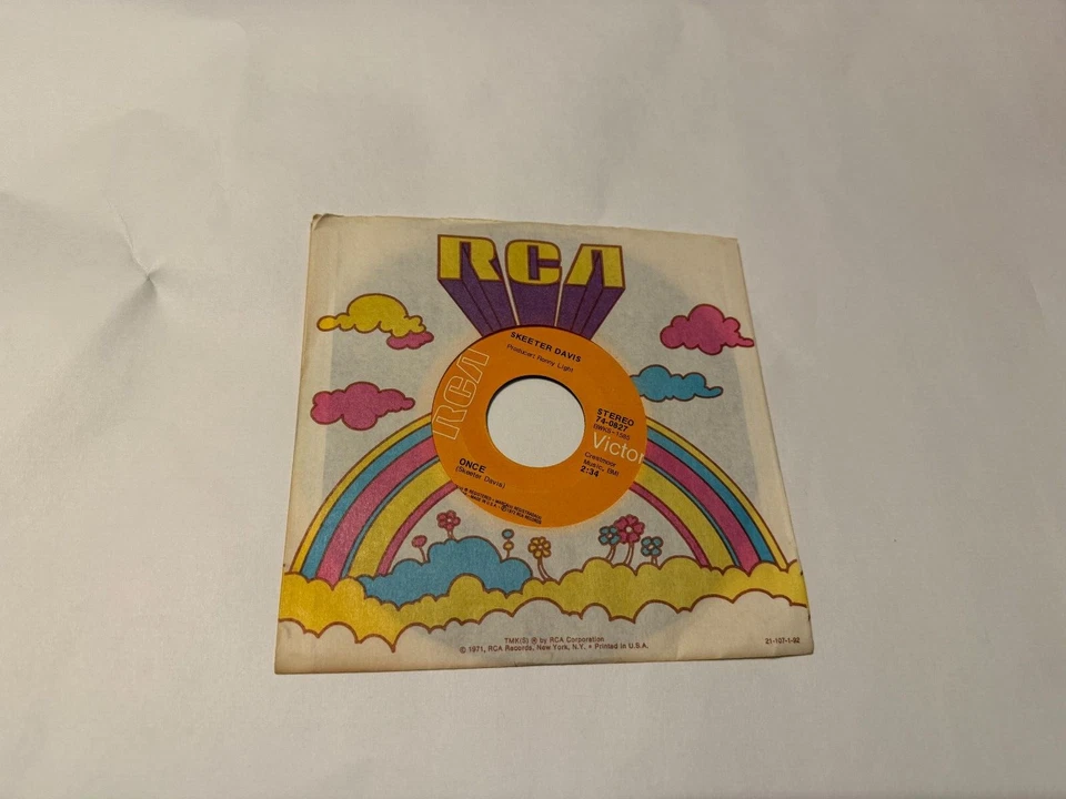 SKEETER DAVIS A HILLBILLY SONG 45 ONCE NM-  7" - Image 1 of 1