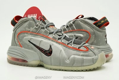 NIKE AIR MAX PENNY LE DB NUEVO TALLA 4Y REFLECTANTE PLATA ROJO DOERNBECHER 728591 001 Foto 1 de 4