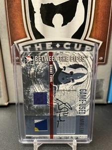 2006-07 Between The Pipes Emblems Autographs #GUE45 Grant Fuhr 5/10