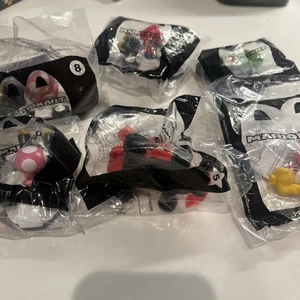 McDonald's Happy Meal Toys: Super Mario Kart Mart 1, 3, 4, 8 (2022) - Foto 1 di 6