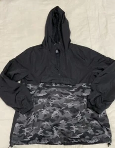 Cortavientos Hot Topic Negro/Gris Camuflaje 1/4 Cremallera Con Capucha Talla L - Imagen 1 de 8