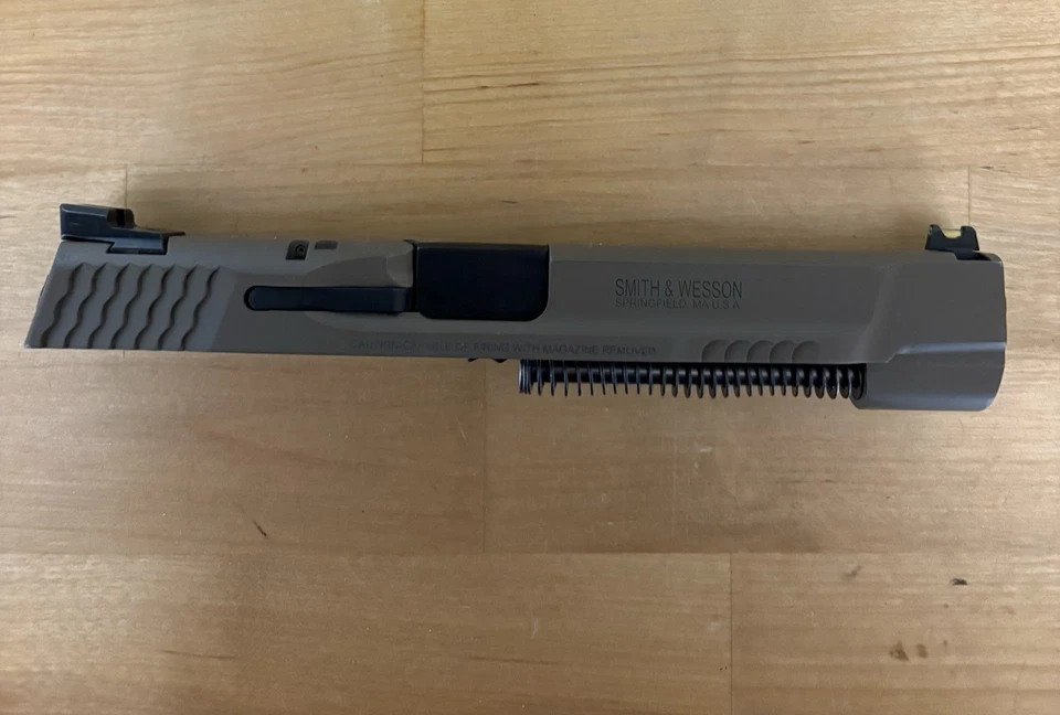 S&W M&P 9 2.0 9 毫米全尺寸 5 英寸完整幻灯片组件 FDE  — 第 1/4 张图片