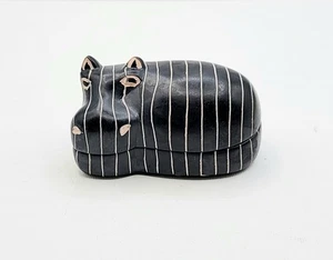 Speckstein Nilpferd handgeschnitzt schwarz gestreift weiß Figur Schmuckschatulle Kenia - Bild 1 von 13