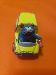 Mattel 2005 Sesame  Street Cookie Monster's School Bus Die Cast - Picture 1 of 8