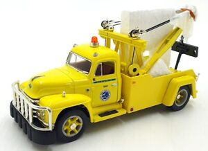 First Gear 1/34 Scale 19-1903 1955 Diamond T Tow Truck N.Y. State Thruway