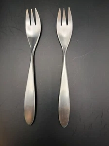 Set of 2 Supreme Cutlery TOWLE  18-8 Japan COPEN Small Dessert Fork - Picture 1 of 4