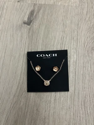 Juego de collar de círculo abierto Coach y aretes de rosa de té broche de langosta de oro rosa Foto 1 de 2