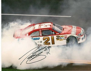 TREVOR BAYNE SIGNED AUTOGRAPHED NASCAR DRIVER 8" x 10" PHOTO W/ COA - Picture 1 of 1