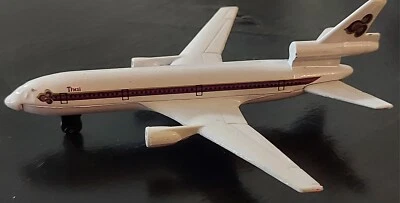 Avión fundido a presión Matchbox 1973 vintage, Thai Air Foto 1 de 4