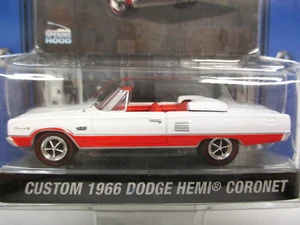 GREENLIGHT - MUSCLE CAR GARAGE -CUSTOM 1966 DODE HEMI CORONET CONVERTIBLE - 1/64 - Picture 1 of 19