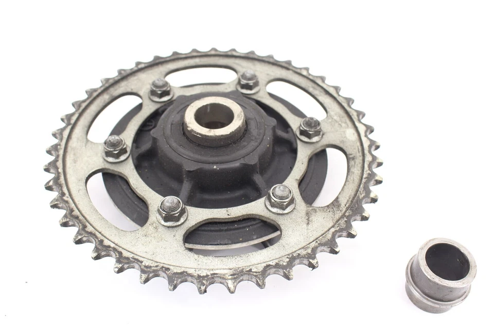 2016 Suzuki GSXR750 REAR BACK SPROCKET 64511-15J00 - Image 1 of 2