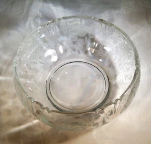 A.H. HEISEY & CO. ORCHID CRYSTAL QUEEN ANNE 7" DIAMETER LILY POND CONCAVE BOWL! - Picture 1 of 5