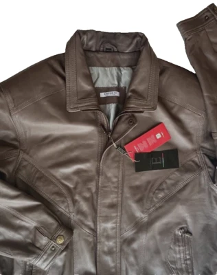 CHAQUETA FORRADA DE CUERO GENUINO MARRÓN EMPORIO MILANO NUEVA CON ETIQUETAS CIERRE DE CREMALLERA Y BROCHE DE PRESIÓN talla XXL Foto 1 de 4
