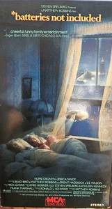 Batteries Not Included VHS unscrupulous developer sends thugs stopped by aliens - Picture 1 of 3
