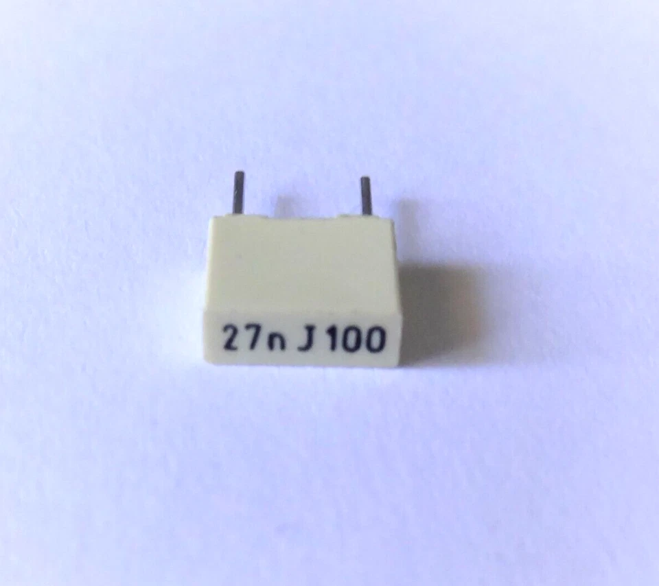 4 шт. 0,027 мкФ (27 нФ), 100 В, металлизированные полиэфирные пленочные конденсаторы - Изображение 1 из 1