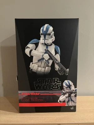 Hot Toys Star Wars 501st Clone Trooper 1/6 Scale Figure TMS092 Star Wars OWK - Image 1 of 4