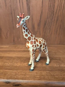 Safari Ltd 1996 Giraffe 7" PVC Animal Figure Wild Life Nature Zoo Toy  - Picture 1 of 17