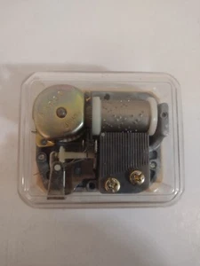 White Christmas - Sankyo Japan Music Box Meccanismo Carica Movimento Musicale - Foto 1 di 2