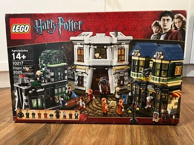 Lego Harry Potter 10217 Diagon Alley BNIB Sealed RARE Retired 11 Minifigs! - Image 1 of 4