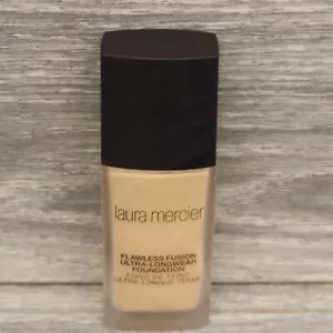Laura Mercier Flawless Fusion fondotinta ultra lungo beauty make up - Foto 1 di 11