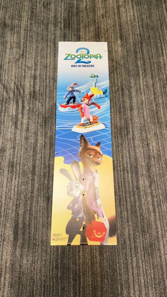 Póster promocional McDonald's Disney Zootopia 2 Happy Meal Toy 2025 Foto 1 de 1