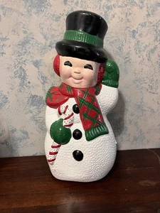 "Muñeco de nieve de cerámica vintage molde escarchado 13"" sombrero de copa bastón de caramelo bufanda pintada a mano" - Imagen 1 de 7