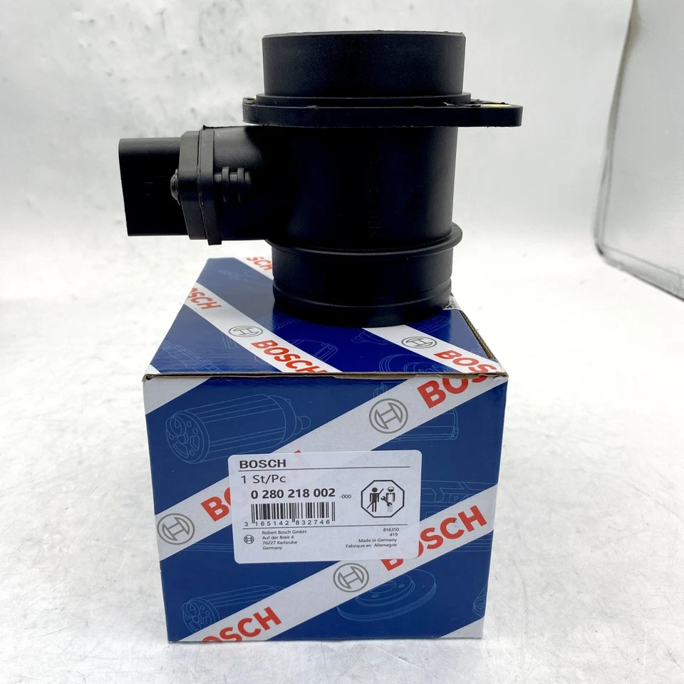 Bosch Mass Air Flow Sensor Meter MAF 06A906461A For Volkswagen Beetle Golf Jetta - Image 1 of 4