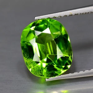2.18Ct Shimmering Sparkles 100% Natural Green Peridot _Pakistan - Picture 1 of 1