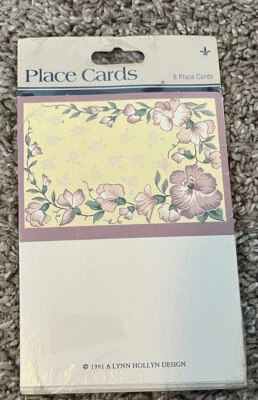 VINTAGE PLACE CARDS FLORAL PACKAGE OF 8 1991 A LYNN HOLLYN DESIGN NIP NEW - Image 1 of 3