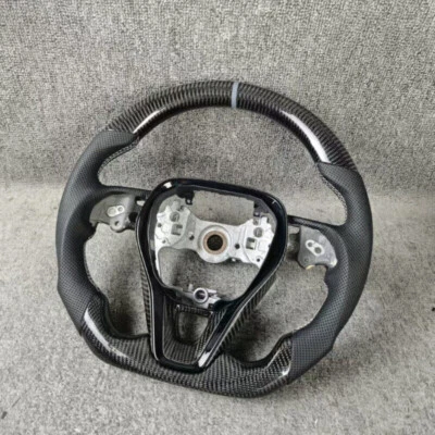 Volante de fibra de carbono real para Toyota Corolla Rav4 2019-2024 con botón Foto 1 de 4